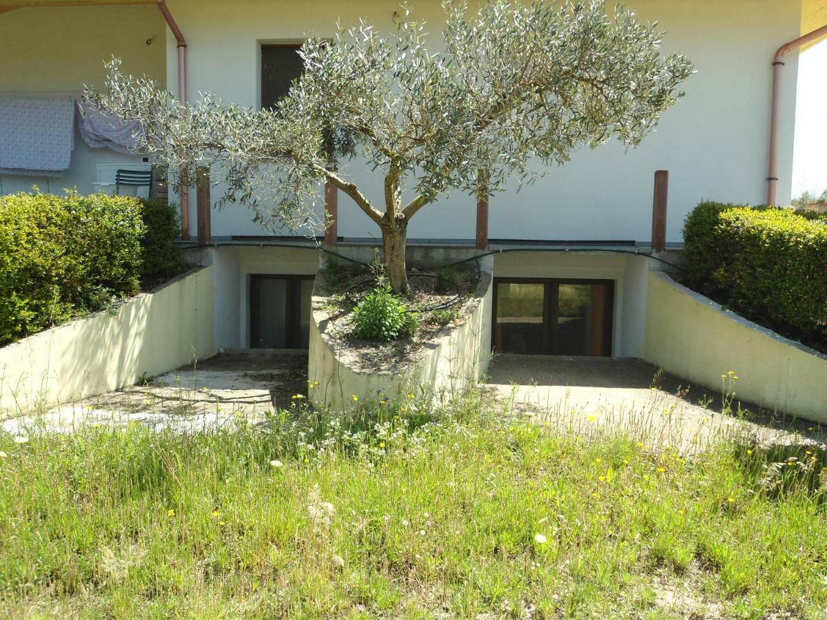 Tra Mare E Monti Apartment Santa Giusta Ngoại thất bức ảnh